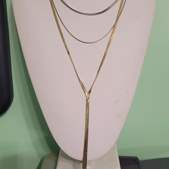 Used Banana Republic Multi Chain Gold Tone Non Magnetic Necklace - Picture 3 of 4